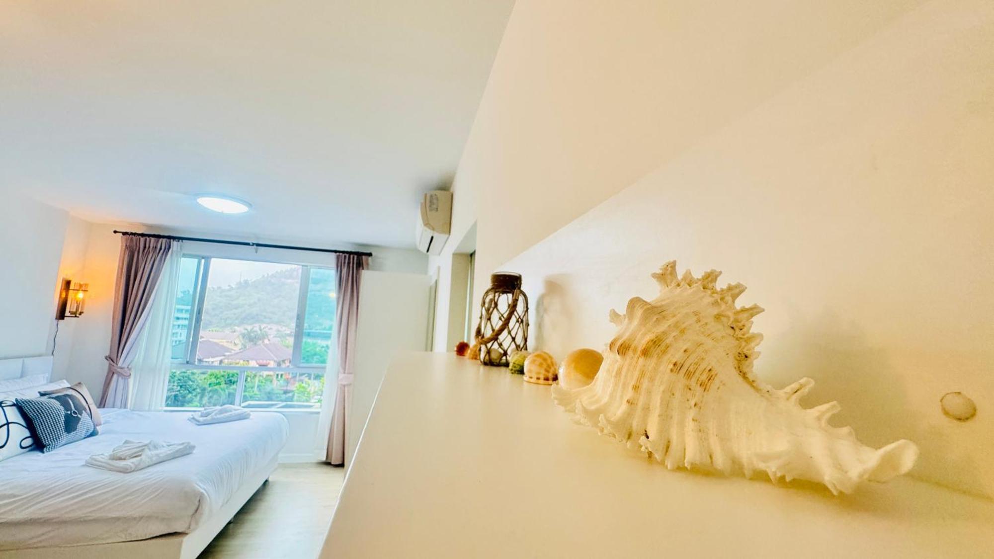 Sea&Mountain View,5 Mins Walk To Famous Beach With King Size Bed HHQ Exterior photo