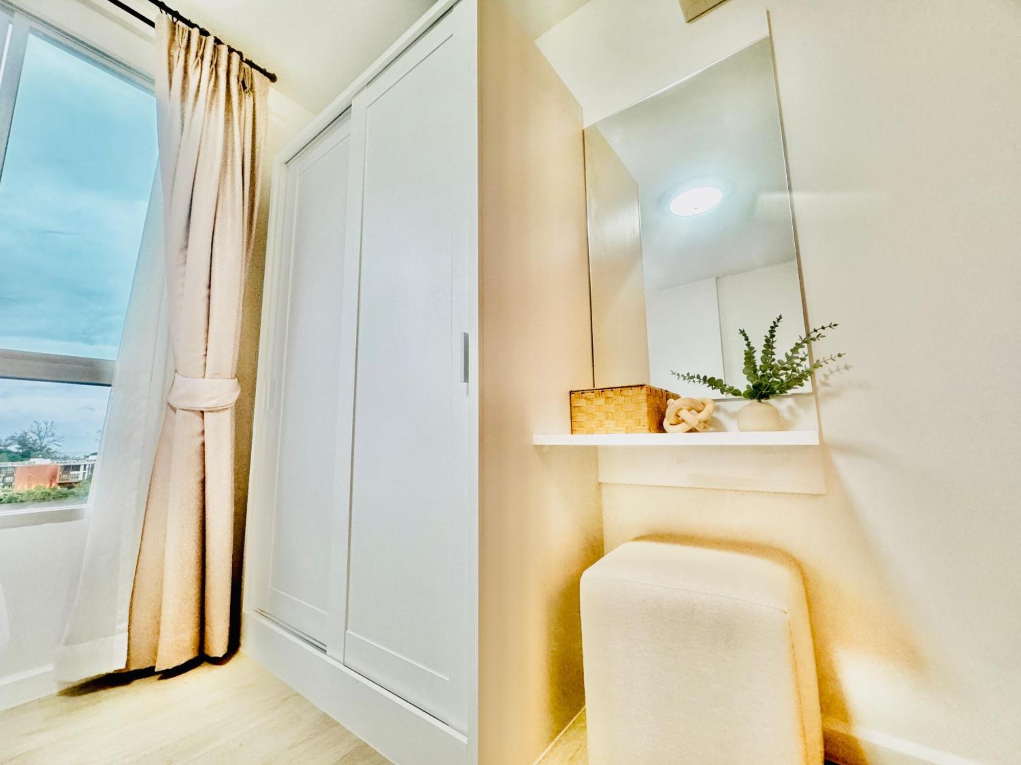 Sea&Mountain View,5 Mins Walk To Famous Beach With King Size Bed HHQ Exterior photo